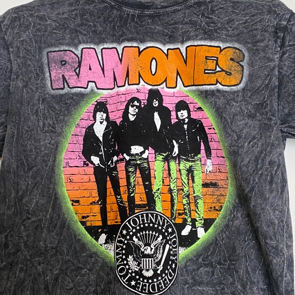 Ramones 💯 Cotton Unisex Band Tee New Never Used - Picture 4 of 12